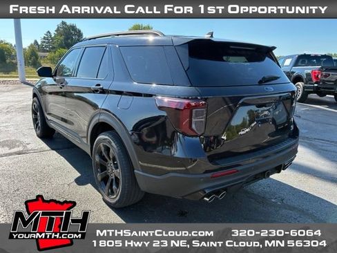 Used 2023 Ford Explorer ST w/ Technology Package AWD/4WD image 6