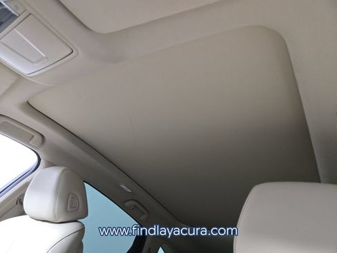 Used 2024 Acura RDX SH-AWD image 13
