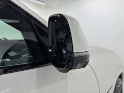 Certified 2024 BMW X6 xDrive40i w/ Executive Package image 26