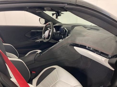 Used 2023 Chevrolet Corvette Stingray Premium Cpe w/ Z51 Performance Package image 33