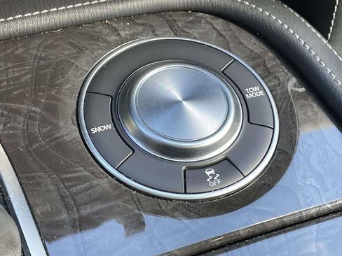 Used 2024 INFINITI QX80 Luxe image 29