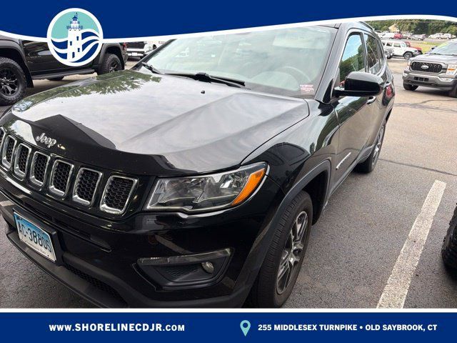 Used 2019 Jeep Compass Latitude w/ Popular Equipment Group AWD/4WD image 1