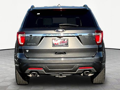 Used 2018 Ford Explorer Limited FWD image 5