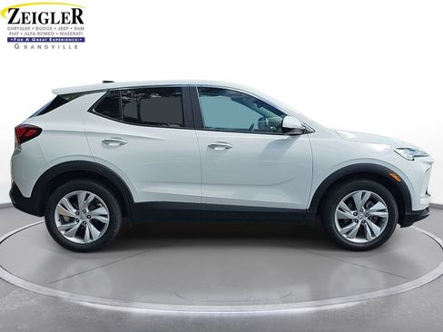 Used 2024 Buick Encore GX Preferred FWD image 4