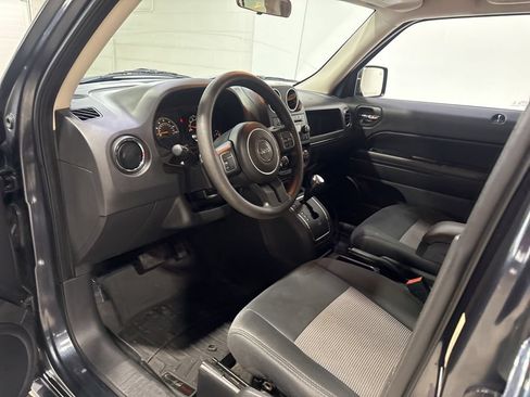 Used 2014 Jeep Patriot Sport w/ Power Value Group FWD image 15