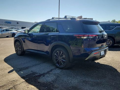 New 2026 Nissan Pathfinder SL w/ SL Premium Package (P04) AWD/4WD image 3