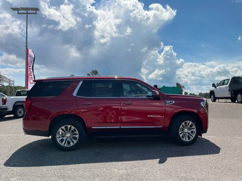 Used 2021 GMC Yukon Denali AWD/4WD image 4