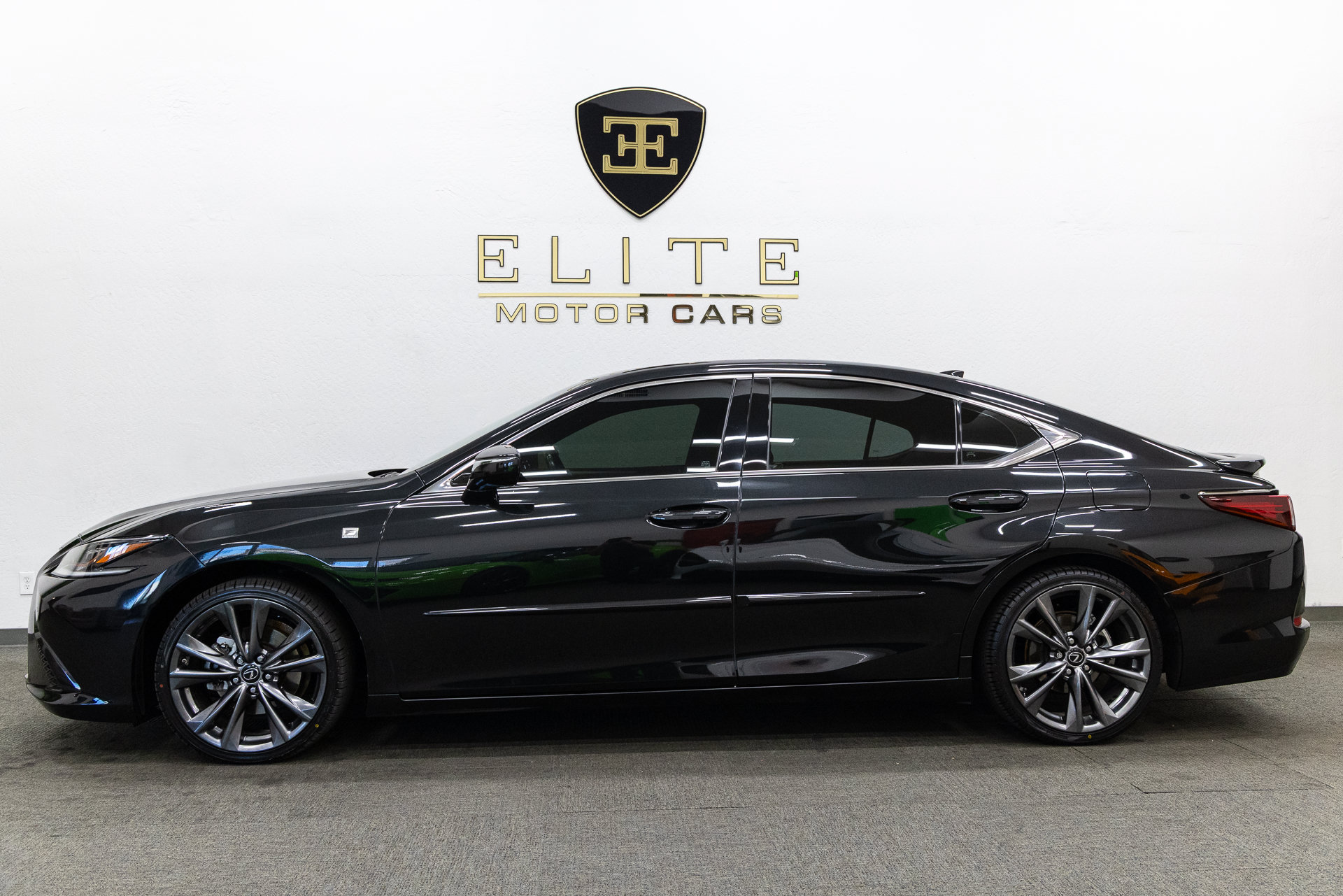Used 2020 Lexus ES 350 F Sport w/ Accessory Package 2 FWD image 2