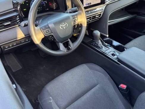 Used 2025 Toyota Camry LE FWD image 2
