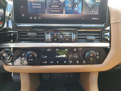 New 2026 Nissan Pathfinder Platinum AWD/4WD image 28