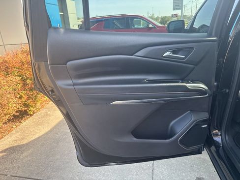 Used 2026 Chevrolet Traverse RS AWD/4WD image 13