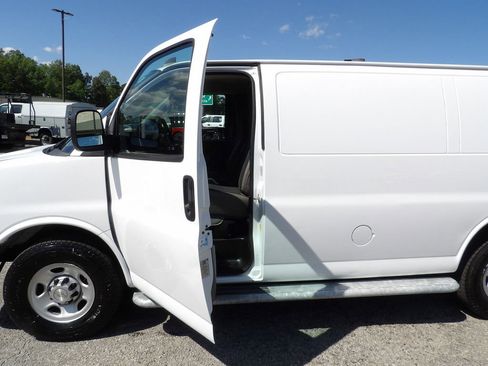 Used 2020 Chevrolet Express 2500 w/ Driver Convenience Package RWD image 13