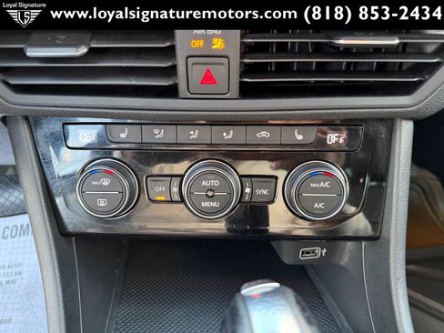 Used 2019 Volkswagen Jetta SE image 21
