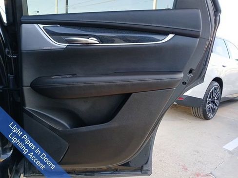 Used 2022 Cadillac XT5 Premium Luxury image 12