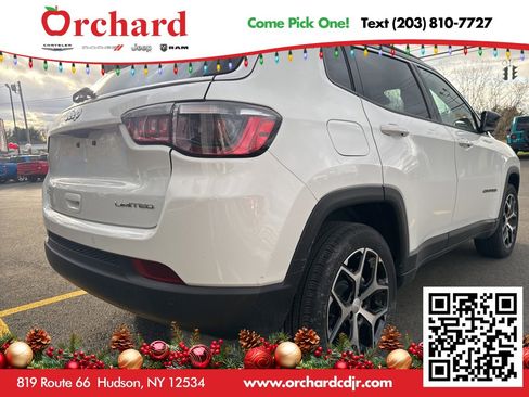 Used 2024 Jeep Compass Limited image 5