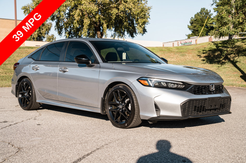 Used 2025 Honda Civic Sport image 9