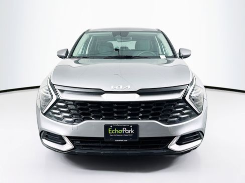 Used 2024 Kia Sportage LX image 2