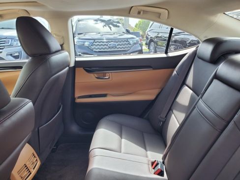 Used 2018 Lexus ES 350 w/ Premier Package FWD image 29