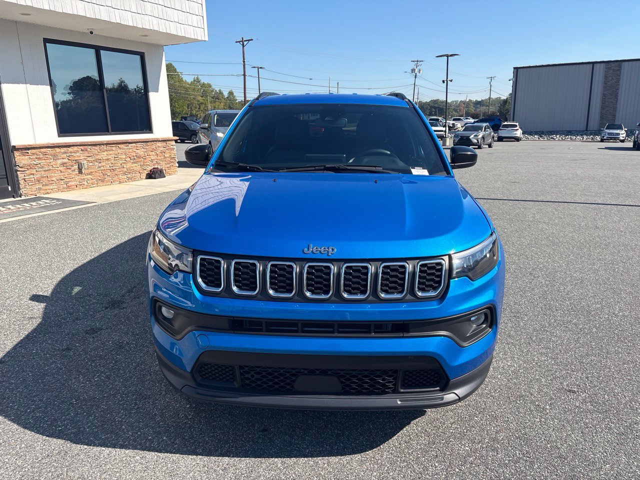 Used 2024 Jeep Compass Latitude AWD/4WD image 12