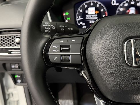 Used 2024 Honda Civic Touring image 27