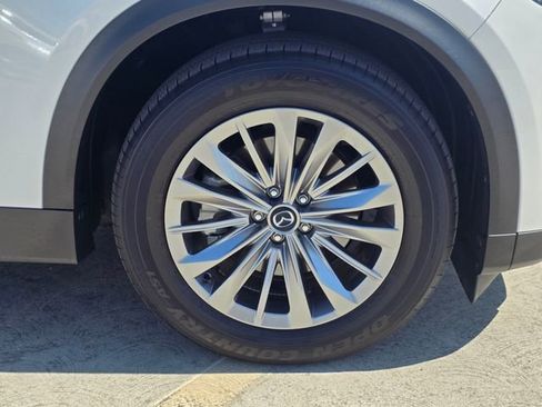 Certified 2024 MAZDA CX-90 Plug-In Hybrid w/ Preferred AWD/4WD image 10