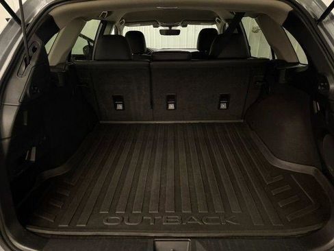 Used 2019 Subaru Outback 2.5i Limited AWD/4WD image 10