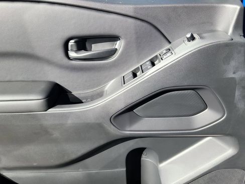 New 2026 Nissan Frontier SV w/ Tow Package image 7