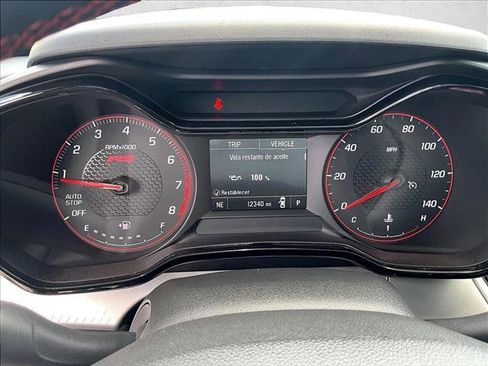 Certified 2025 Chevrolet Trax RS image 21