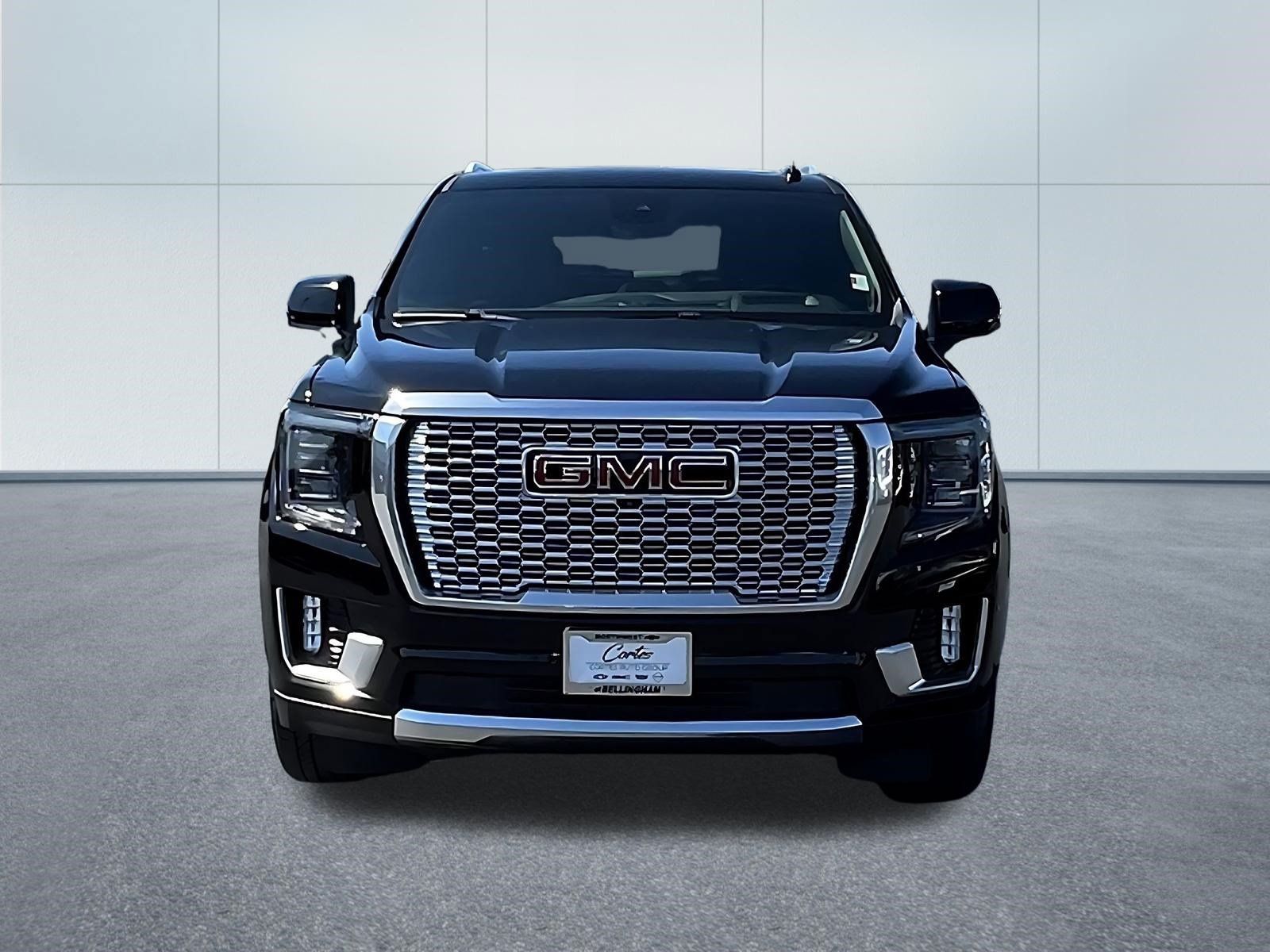 Used 2024 GMC Yukon Denali w/ Denali Reserve Package AWD/4WD image 2