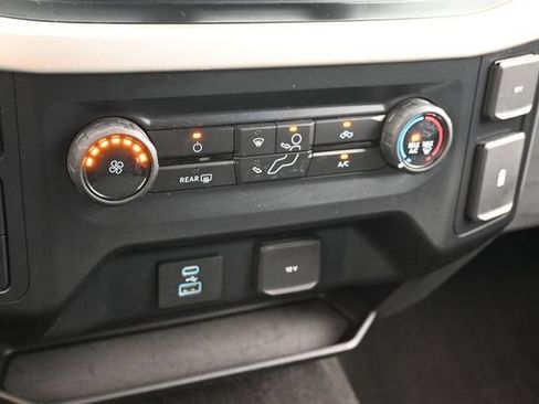 Used 2021 Ford F150 XLT AWD/4WD image 26