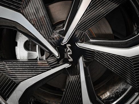 Used 2023 Kia EV6 GT-Line image 8