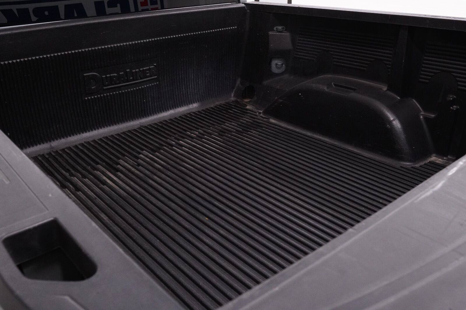 Used 2025 Chevrolet Silverado 1500 LT RWD image 29