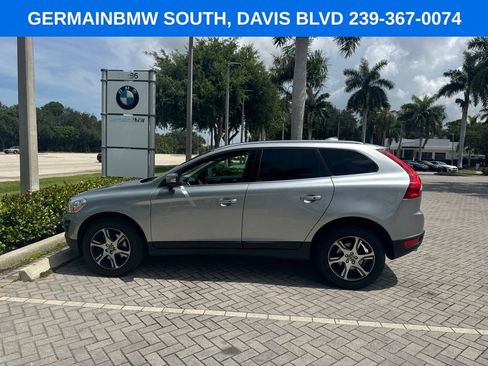 Used 2013 Volvo XC60 T6 AWD/4WD image 2