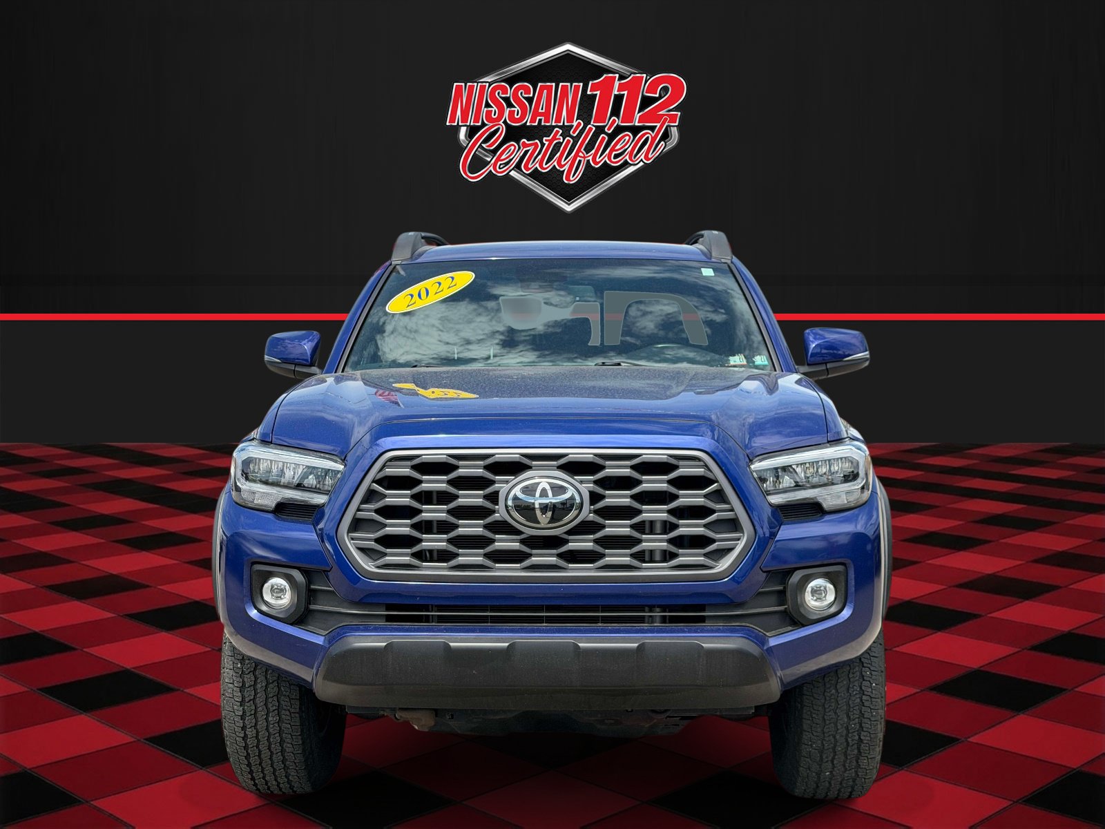 Used 2022 Toyota Tacoma TRD Off-Road w/ Technology Package AWD/4WD image 2