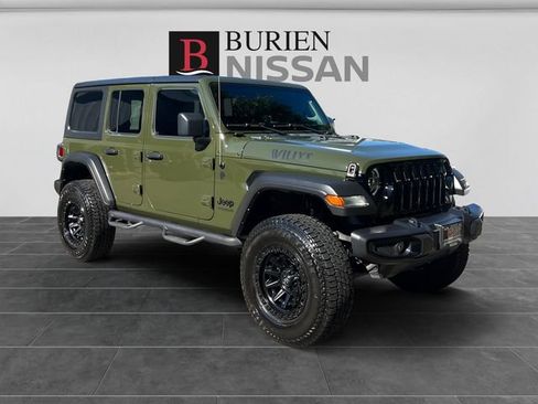 Used 2021 Jeep Wrangler Unlimited Sport AWD/4WD image 7