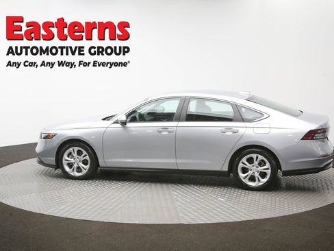 Used 2025 Honda Accord LX image 60