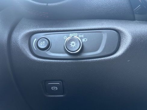 Used 2019 Chevrolet Blazer RS image 29