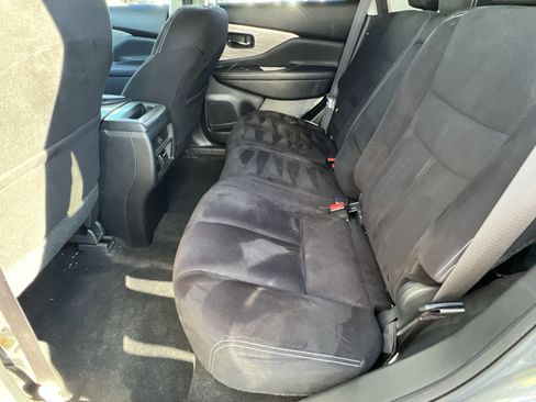 Used 2018 Nissan Murano SV w/ Premium Package image 22