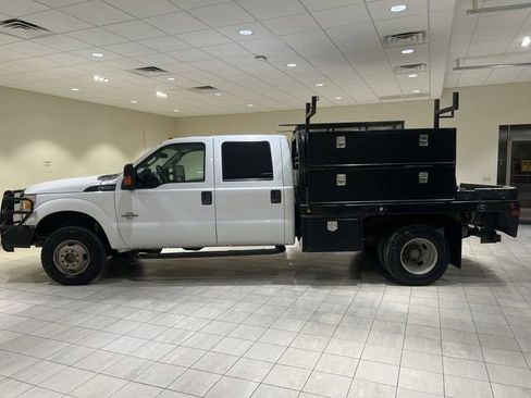 Used 2016 Ford F350 XL w/ Power Equipment Group AWD/4WD image 2