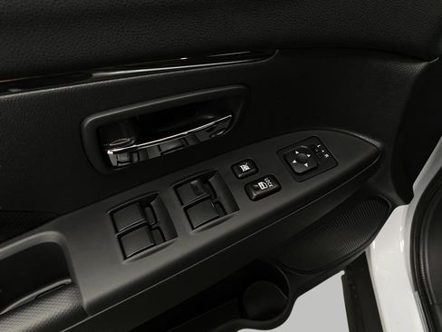 New 2026 Mitsubishi Outlander Sport LE AWD/4WD image 27