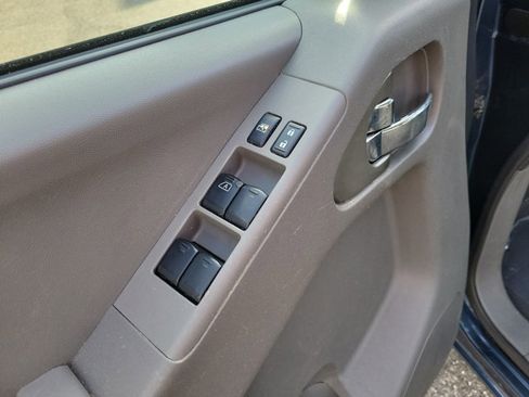 Used 2020 Nissan Frontier SV image 15