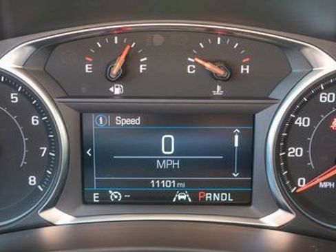 Used 2024 Chevrolet Equinox LT FWD image 22