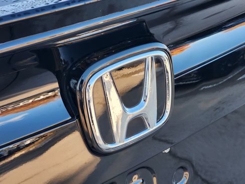 Used 2017 Honda Civic Touring image 12