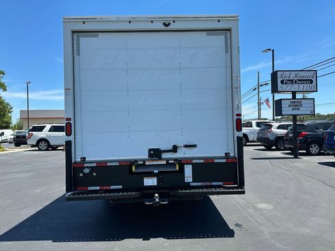 Used 2021 GMC Savana 3500 Extended w/ Power Convenience Package RWD image 7