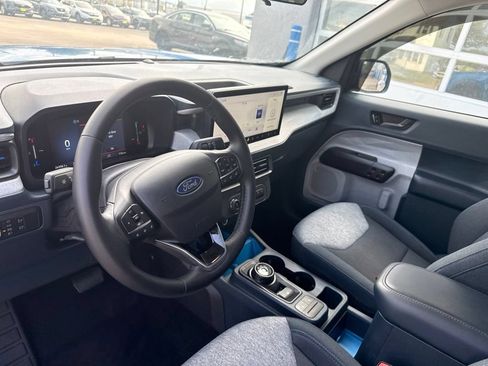 Used 2025 Ford Maverick XLT w/ XLT Luxury Package AWD/4WD image 18