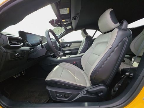 Used 2024 Ford Mustang Premium image 12