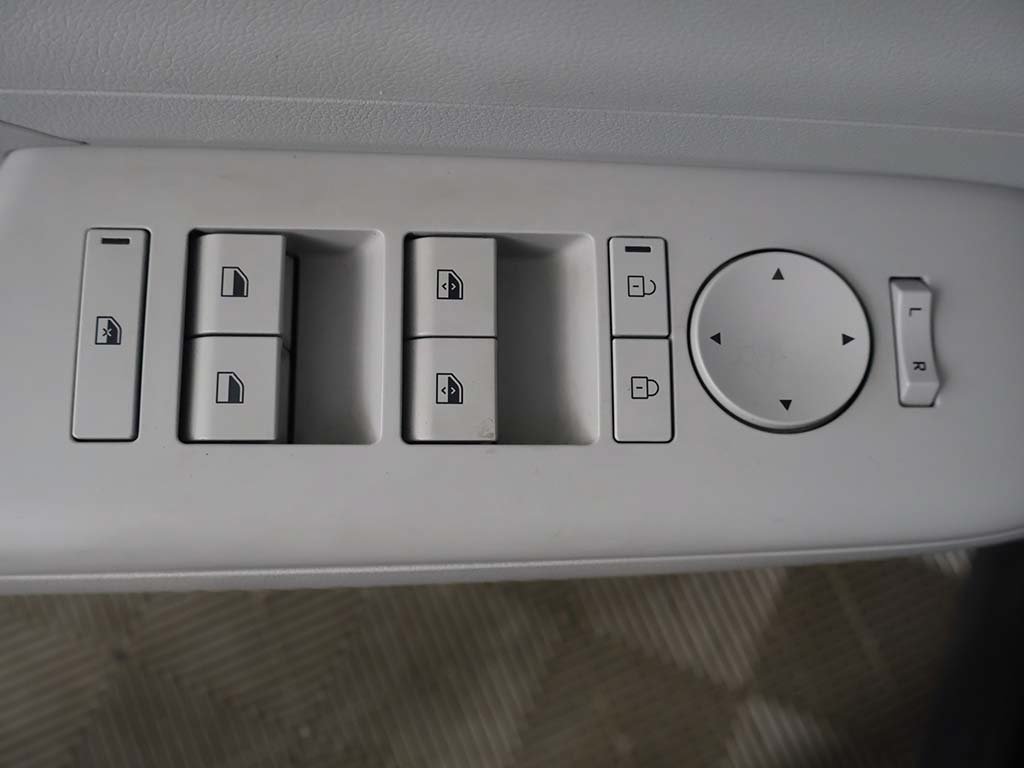 Used 2024 Hyundai Kona SEL w/ Convenience Package FWD image 36