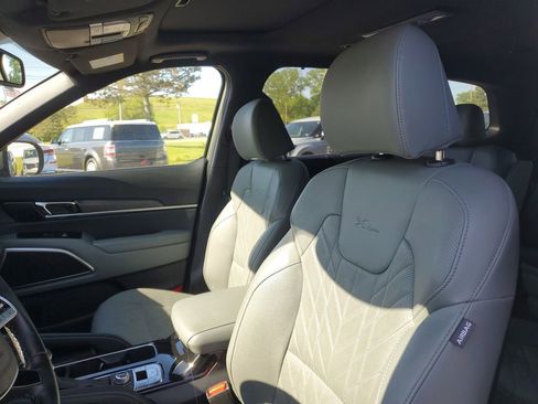 Used 2023 Kia Telluride EX X-Line AWD/4WD image 10