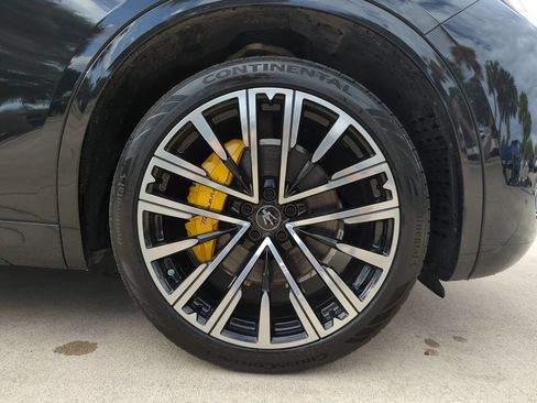 Used 2023 Maserati Grecale Modena AWD/4WD image 27
