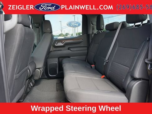 Used 2024 Chevrolet Silverado 1500 LT AWD/4WD image 10